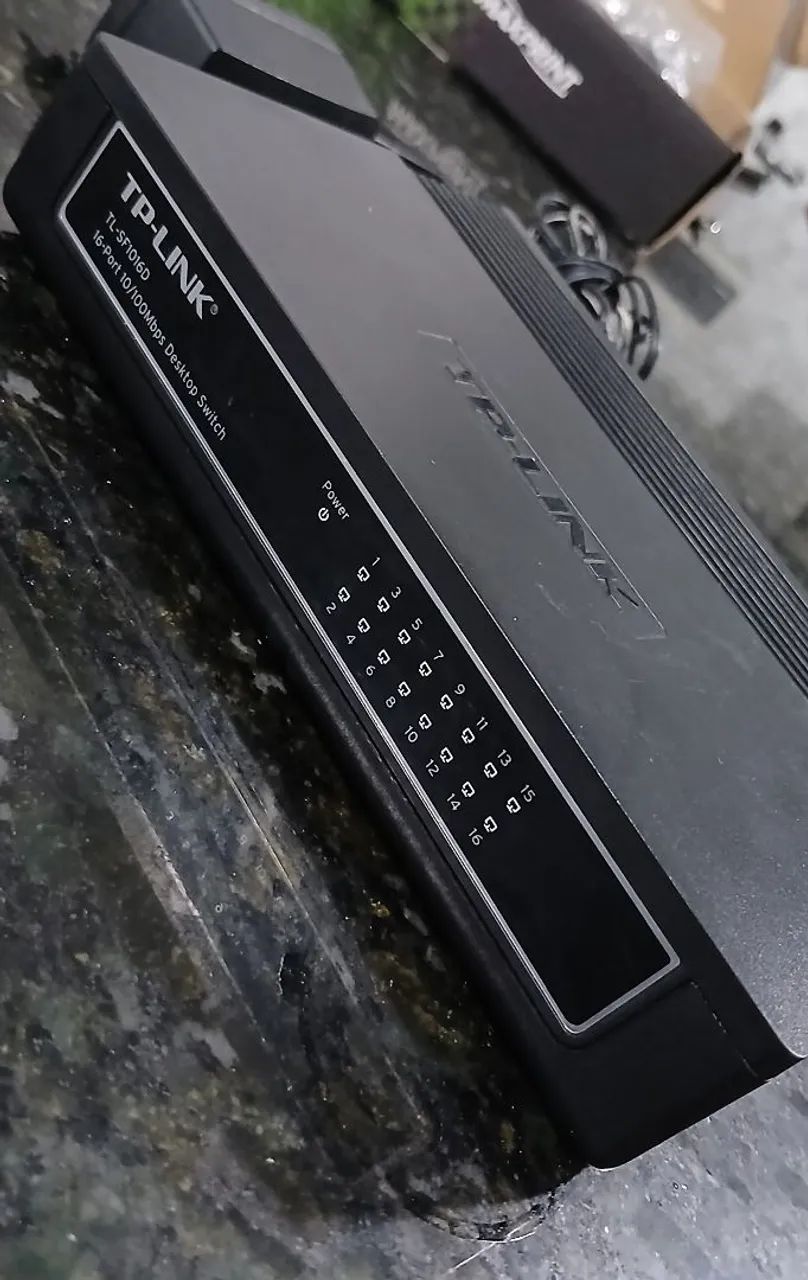 Switch TP LINK 16 portas Fast