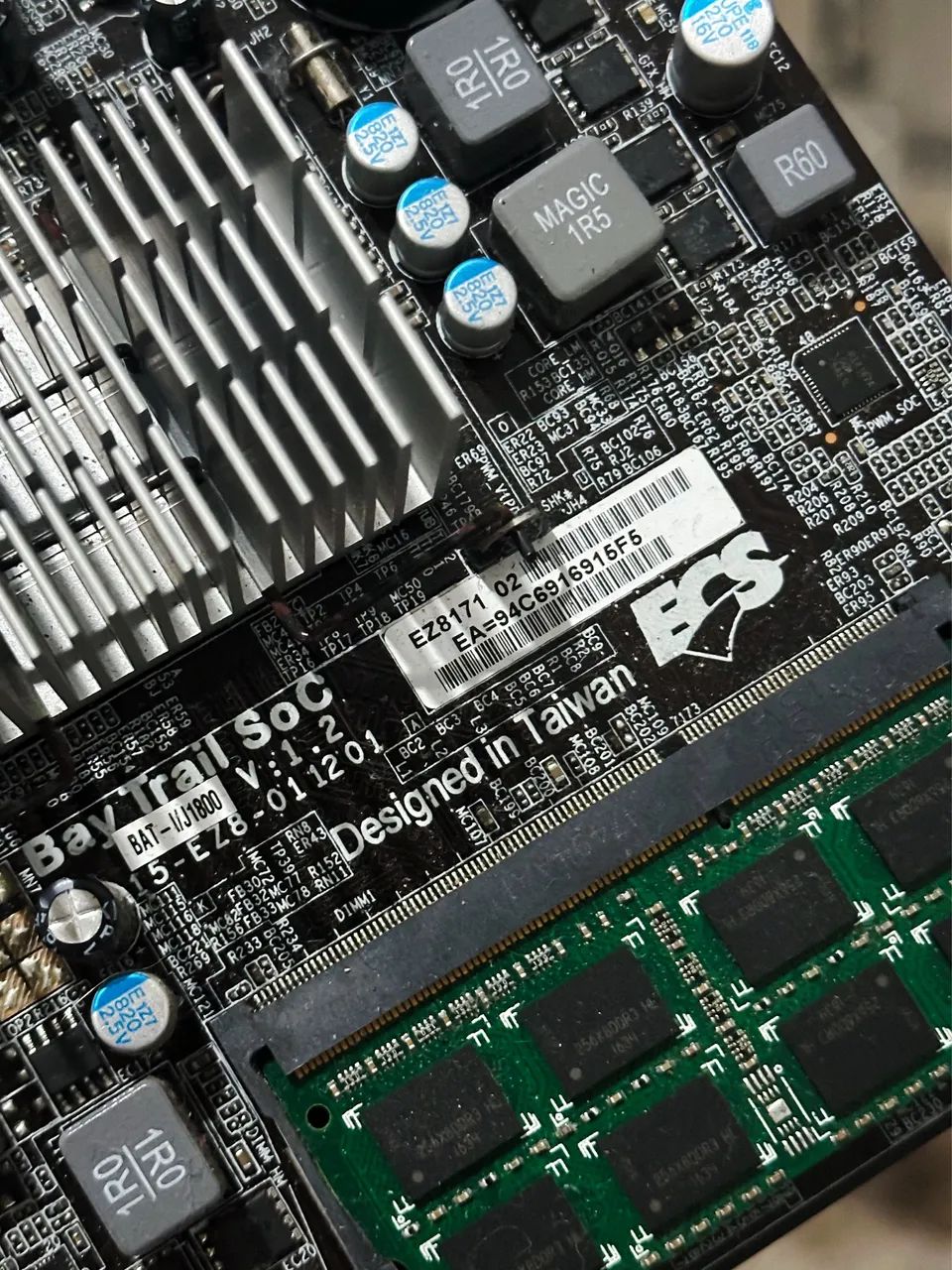 Placa Mãe Mini ITX + Processador Intel Celeron + Memória RAM - Foto 2