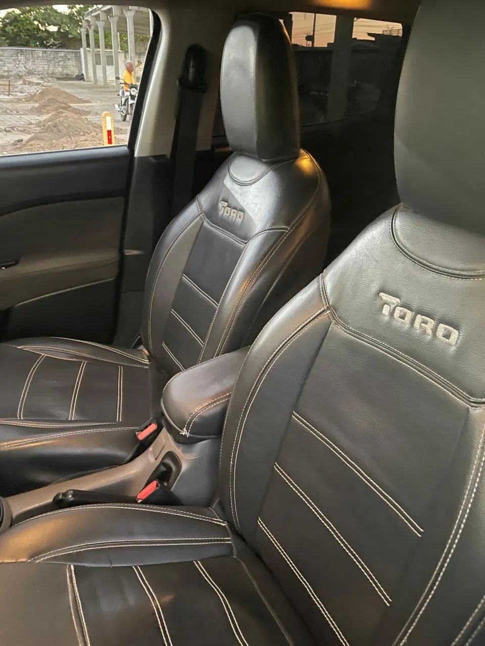 Fiat Toro Freedom 1.8 16V Flex Aut. 2017 - Foto 2
