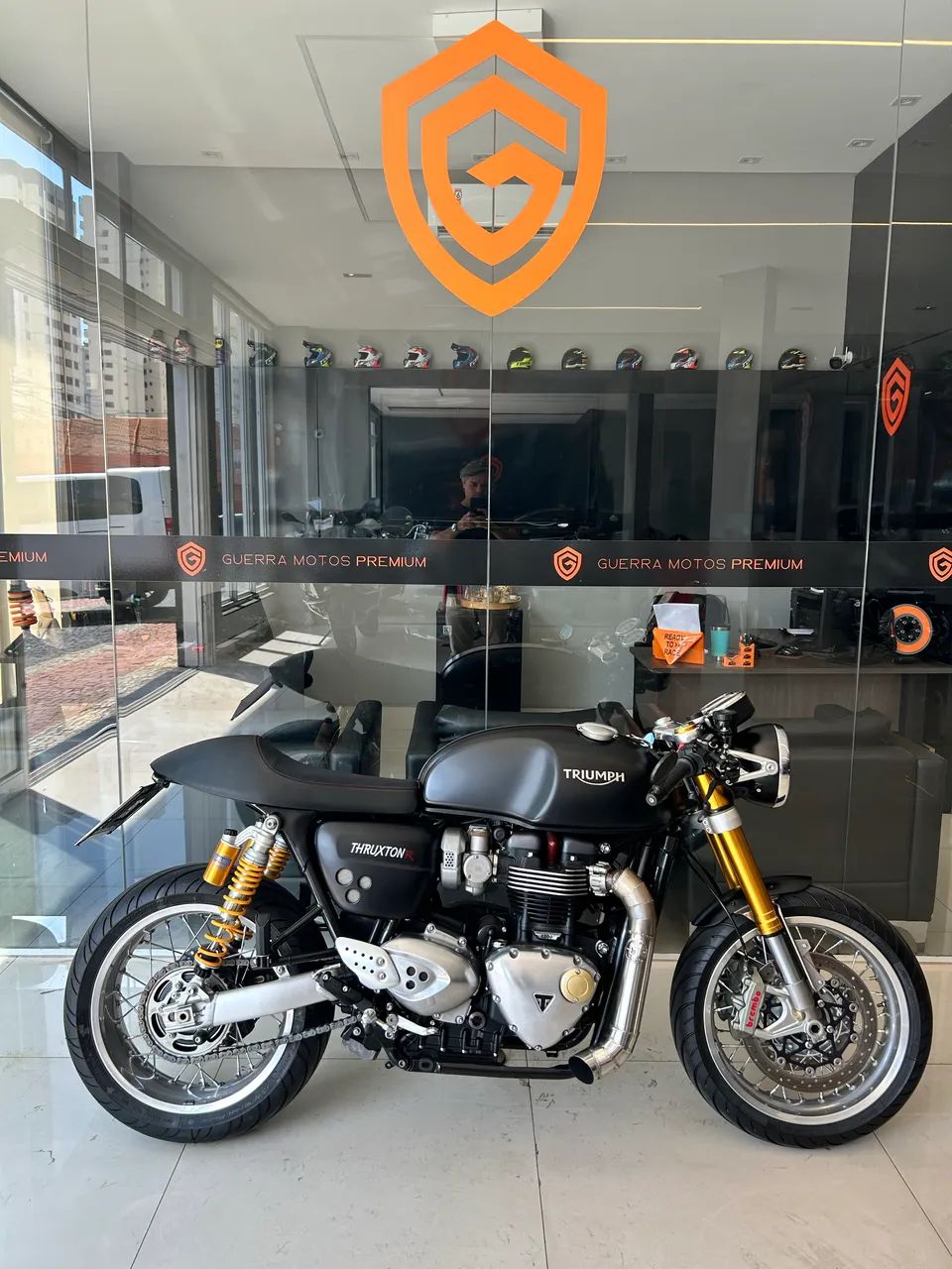 Triumph Thruxton R - Foto 2