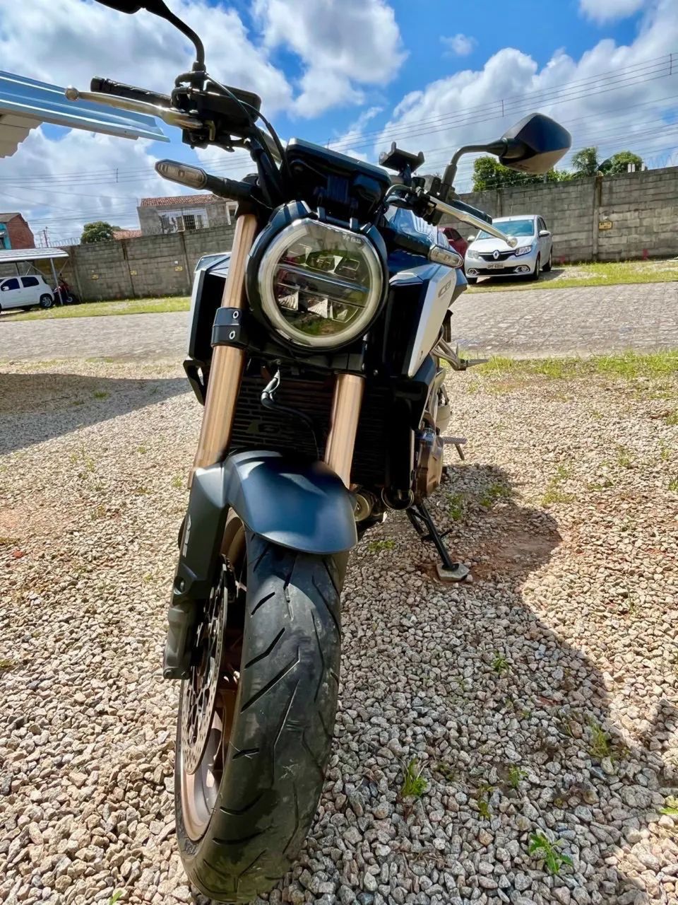 CB 650R 2023