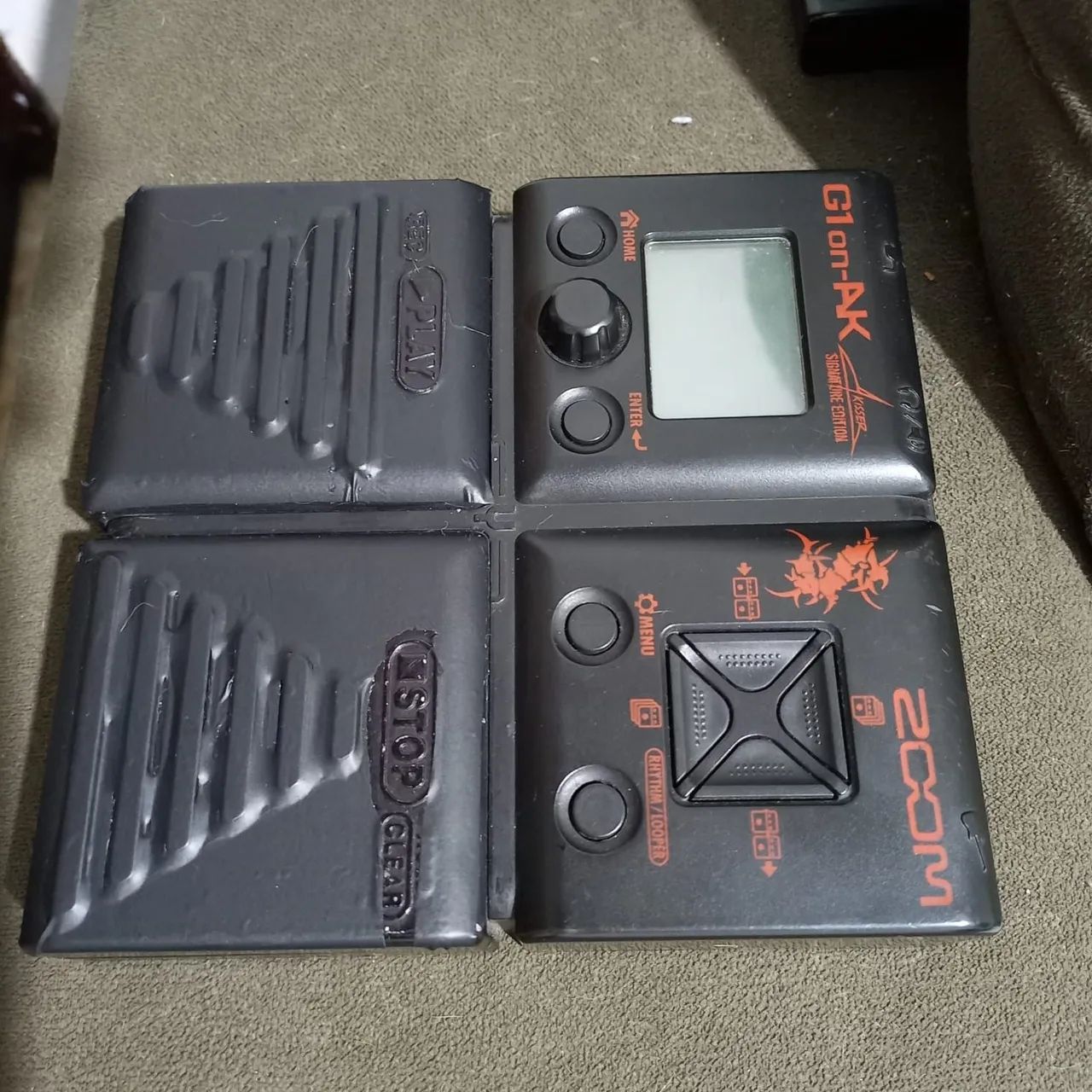 PEDALEIRA G1 ON ZOOM ANDREAS KISSER SEPULTURA COM FONTE E LOOPER