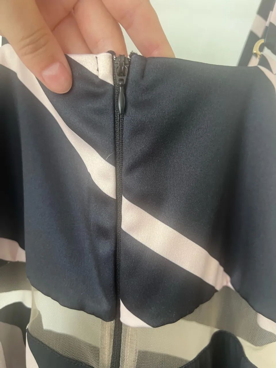 Macacão com bojo acetinado tamanho 38 - Foto 4