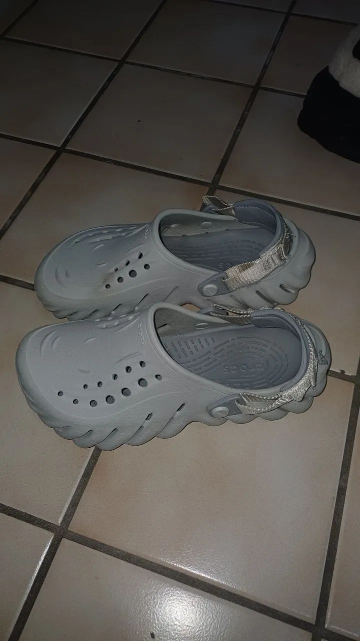 Crocs eco clog 37 bege  - Foto 4