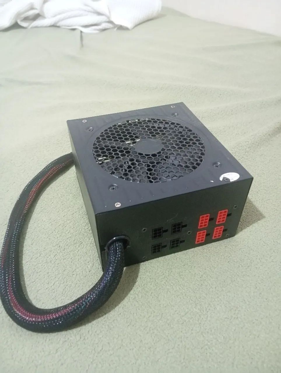 Fonte ATX bluecase 600w ( com defeito )