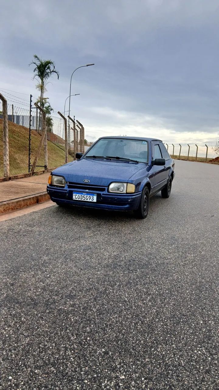 Ford Escort Ghia 1.8i / 1.8 / 1.6 (álcool) 1987