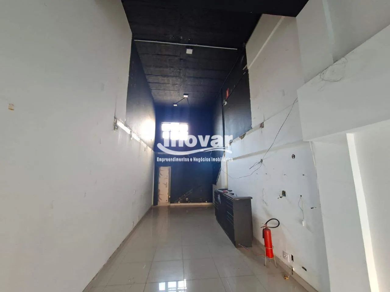 Loja em excelente ponto comercial com aproximadamente 70 m2, 01 bho, 01 copa, Px Academia  - Foto 3