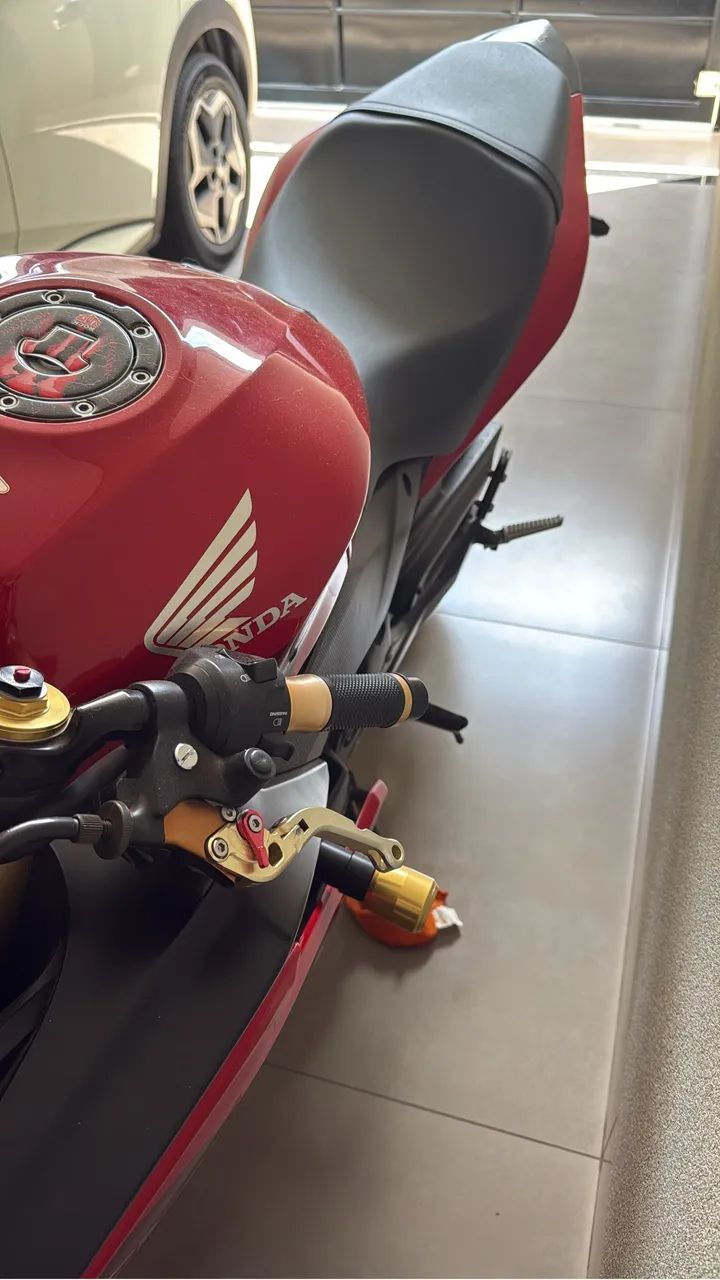 CBR 600F 2014 com 9.700km - Foto 2