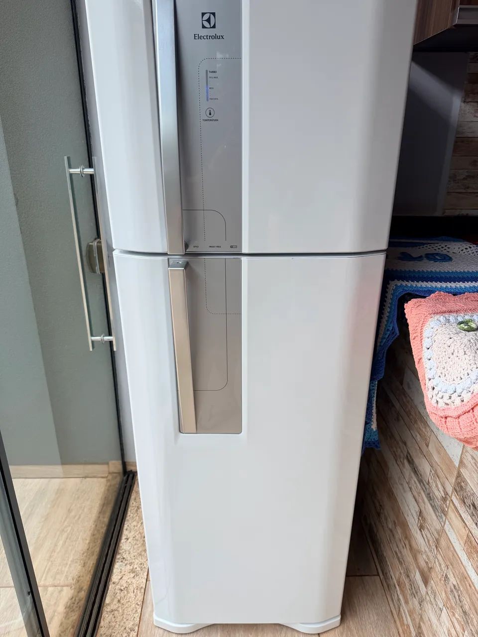 Geladeira nova dourados