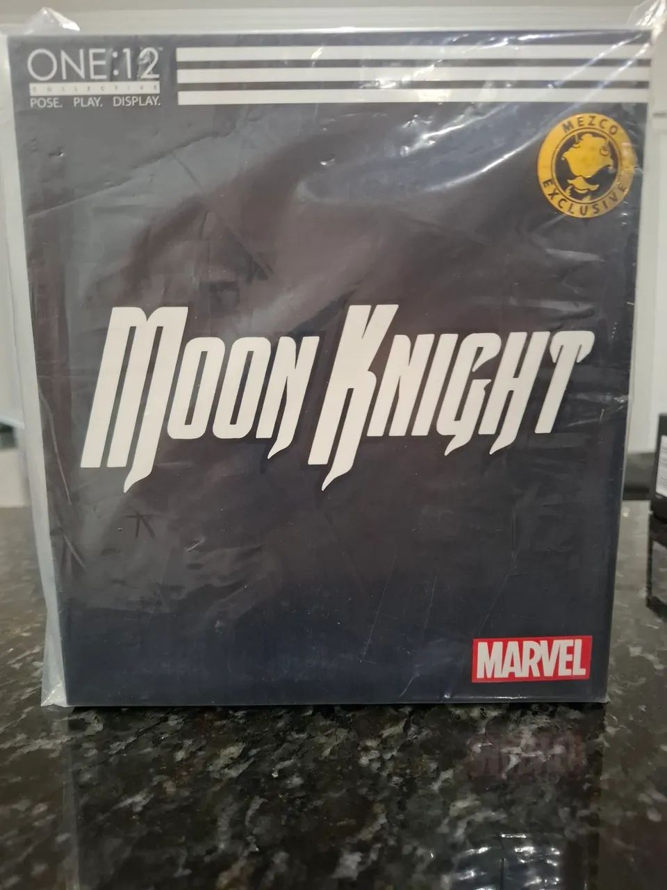 Mezco Toyz One:12 Collective Marvel Moon Knight Crescent Edition Exclusive  - Foto 3