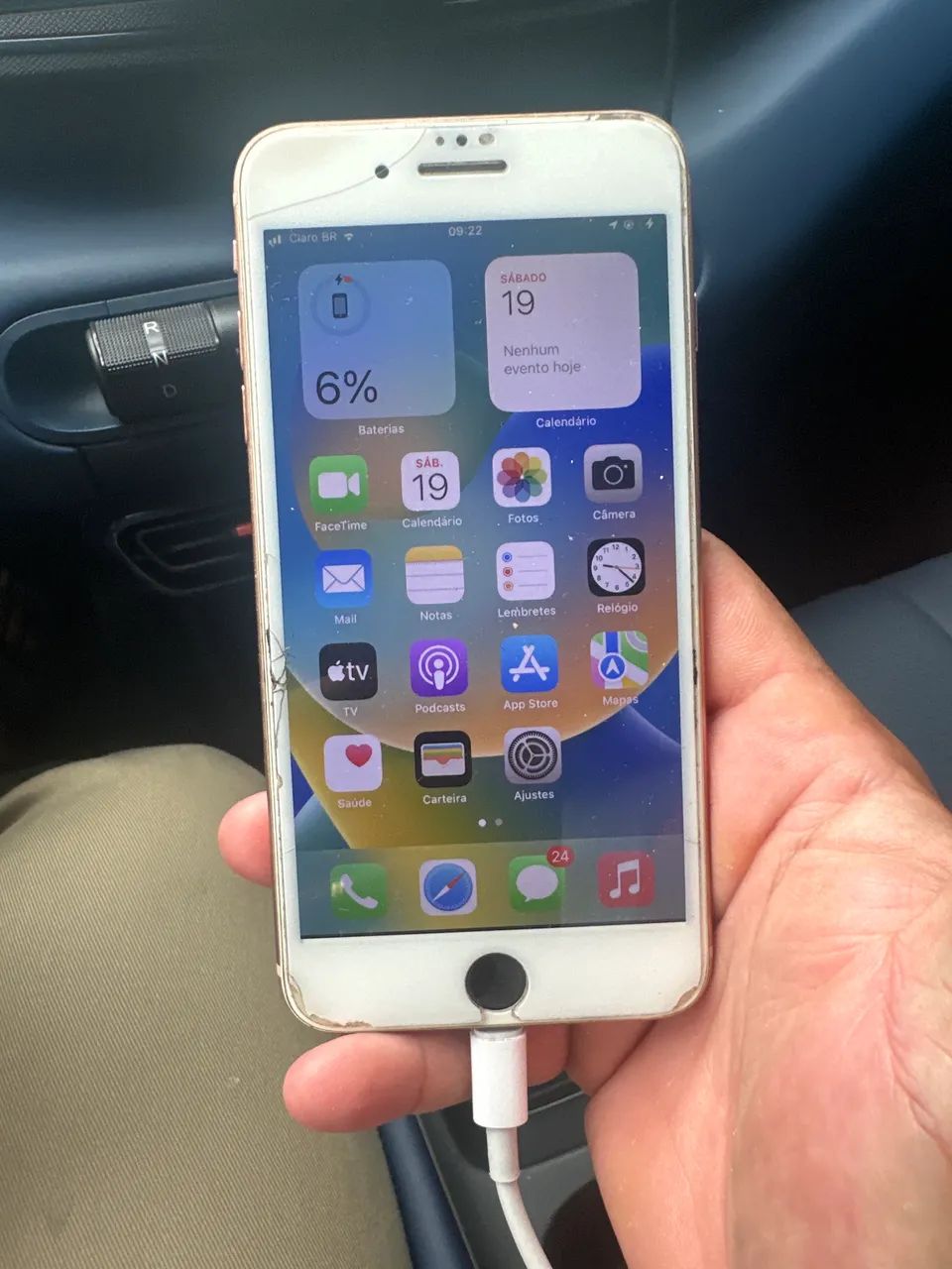 Vendo ou troco iPhone 8 Plus 