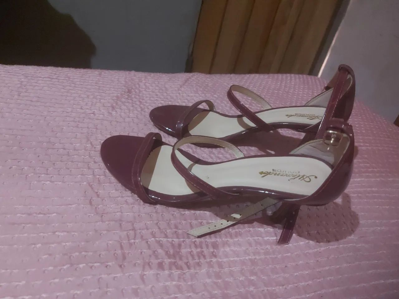Vendo essa linda sandália  - Foto 3