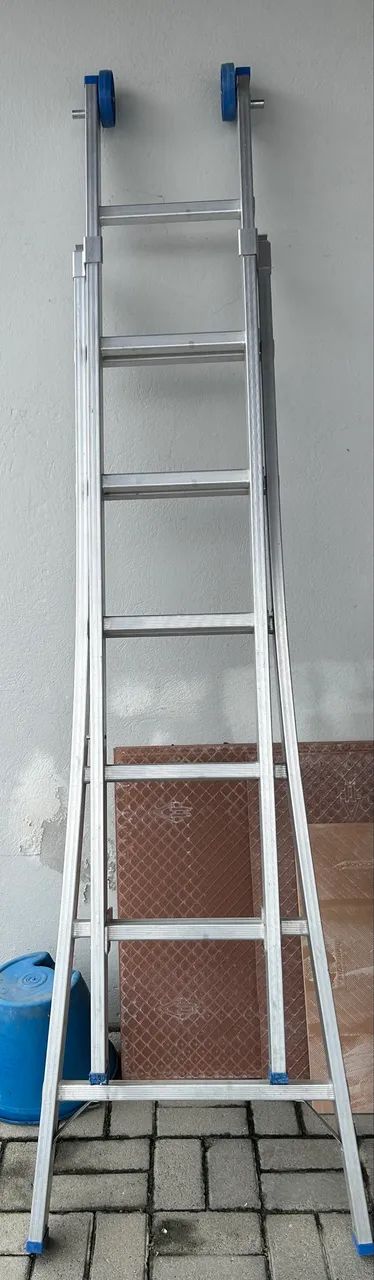 Escada de alumínio extensível 