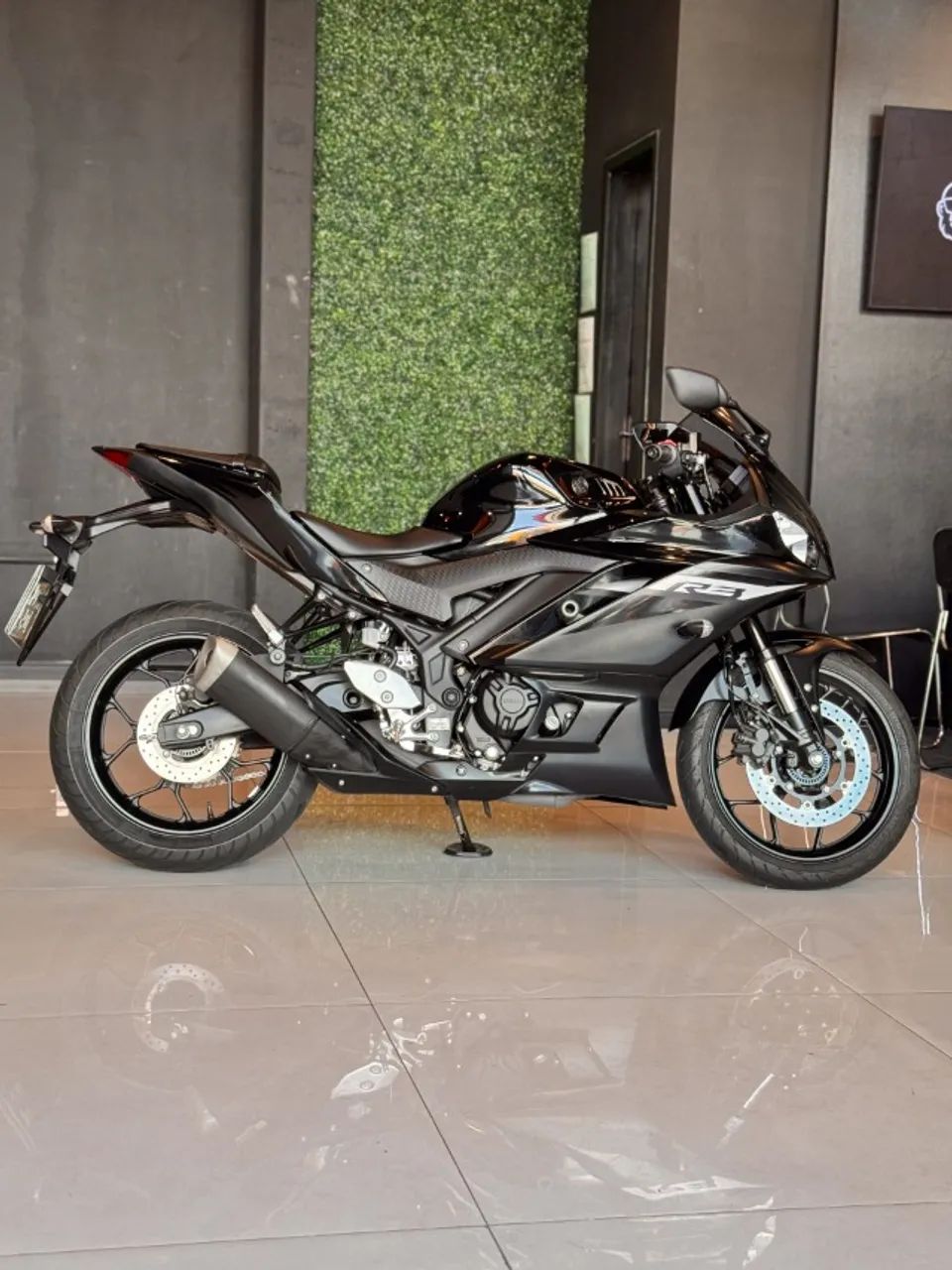 YAMAHA - YZF R3 - Foto 2