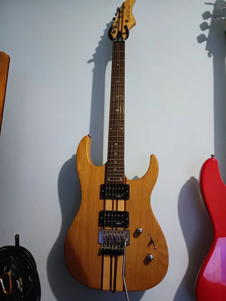 Guitarra Eagle EGT61  - Foto 3