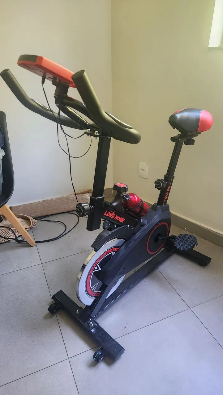 Bicicleta Ergométrica - Roda 8KG