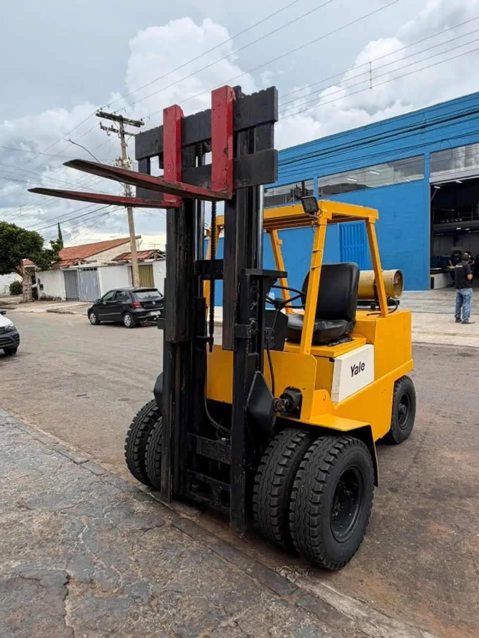 EMPILHADEIRA YALE 99 3 TON