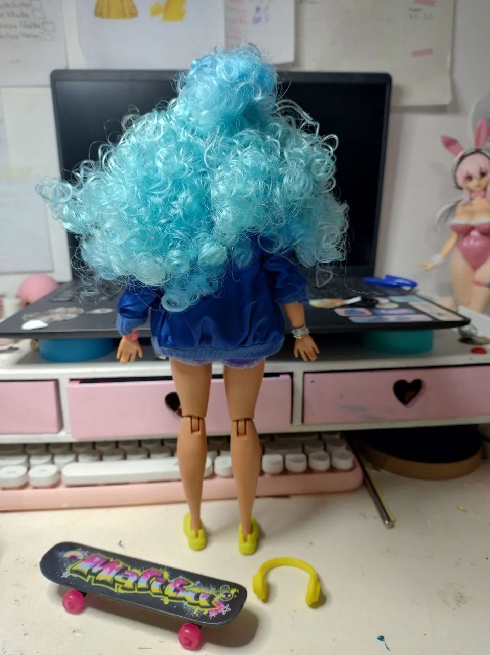 Boneca Barbie extra cabelo azul - Foto 3