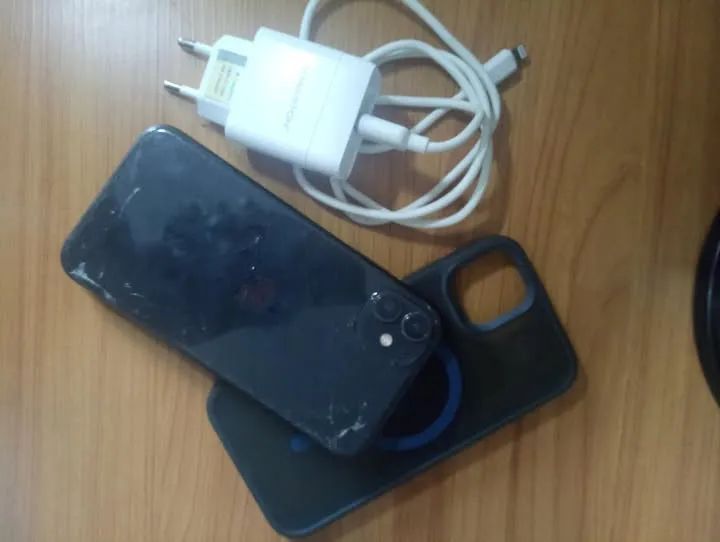 iPhone 11 64 GB - Foto 4