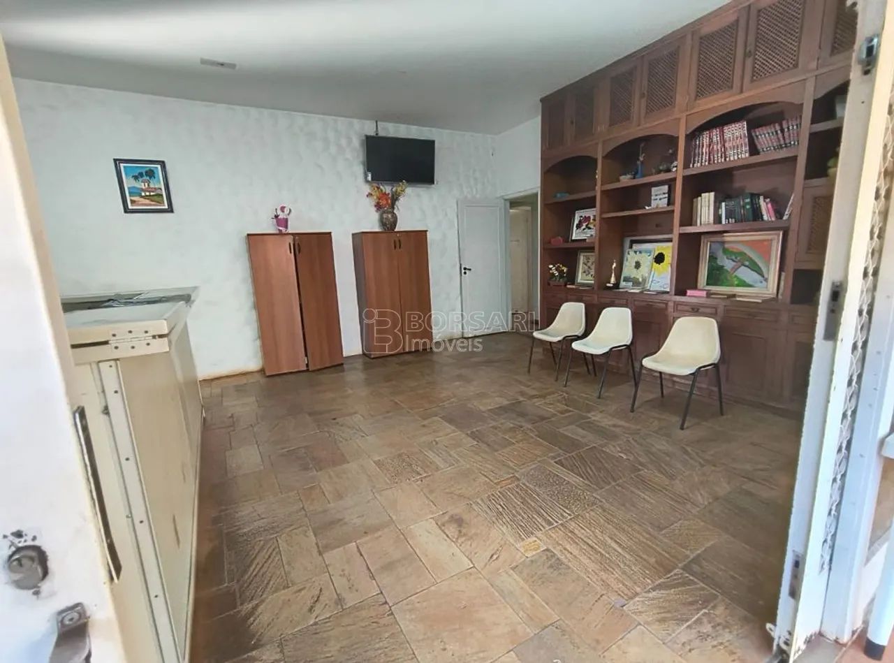 Venda de Casas / Comercial na cidade de Araraquara - Foto 5