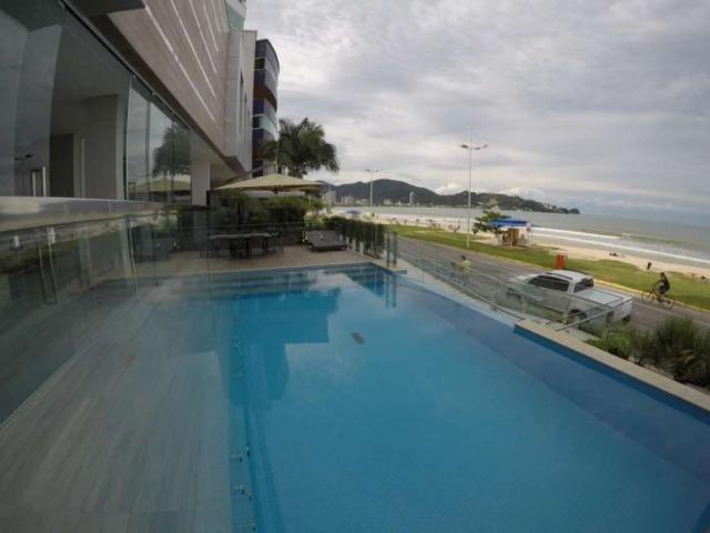 Luxo frente mar no centro de Itapema-SC/ de RS 2.400.000,00 por RS 2.000.000,00 Ap Pronto! - Foto 16