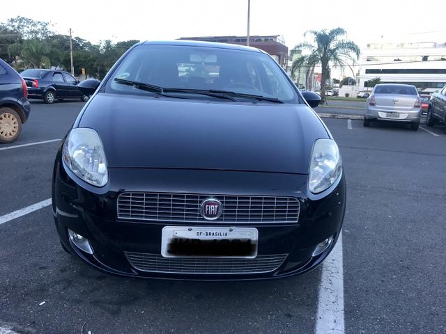 Fiat punto 1.6 essence 16v flex 4p manual 2011 - Foto 2