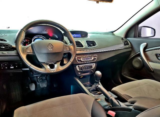 Renault Fluence Dynamique 2016 completíssimo. Licenciado 2019 com placa nova Mercosul - Foto 8