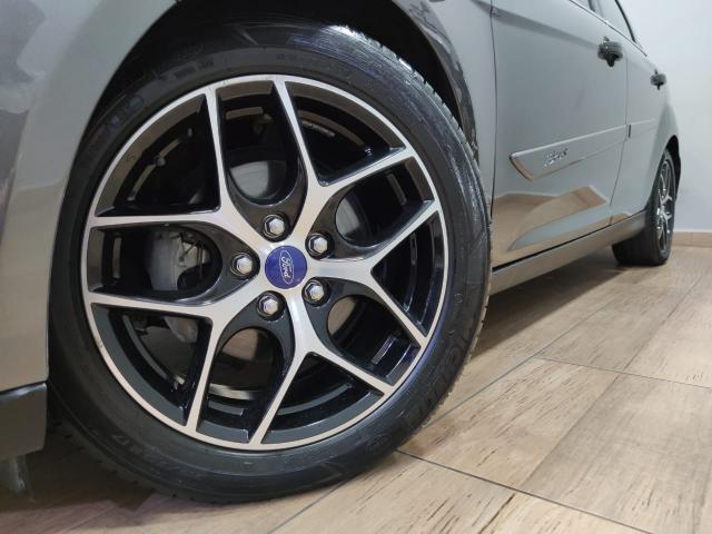 Focus titanium hatch 2016 c/44.000km automático. léo careta veículos - Foto 4