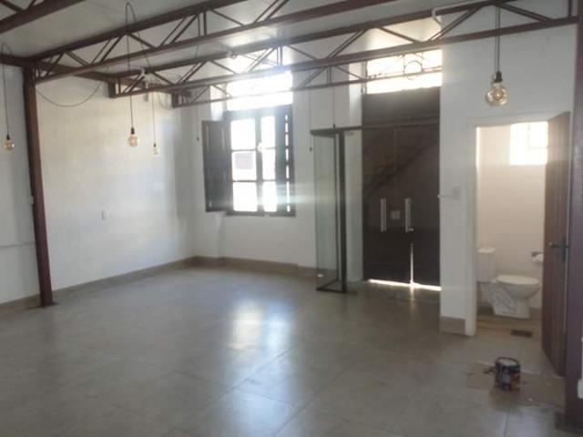 Comercial uma quadra catolica impecável - Foto 4