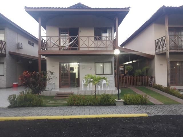 Belíssima e ampla casa mobiliada a beira mar no condomínio de luxo em Maria Farinha!