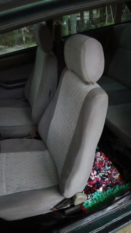 Vendo ou troco gol 1.8 valor 4 mil - Foto 4