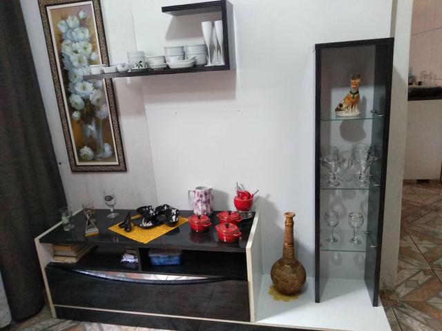Vendo uma estante semi nova - Foto 2