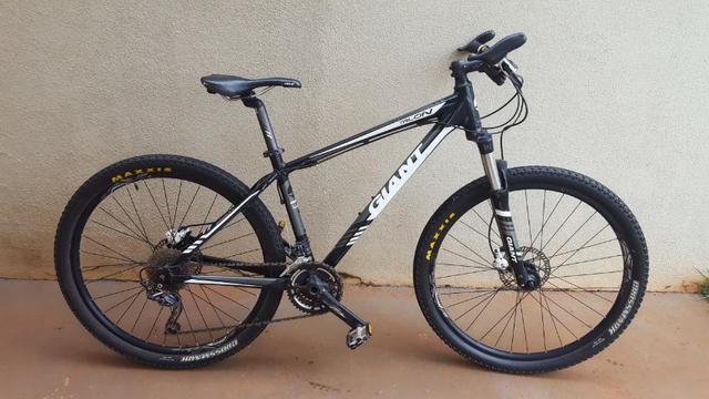 Bike Giant Talon 3 toda Shimano Deore com freios Hidráulicos 30 marchas - Foto 3