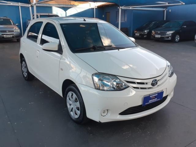 TOYOTA ETIOS 1.3 X 16V FLEX 4P MANUAL 2014