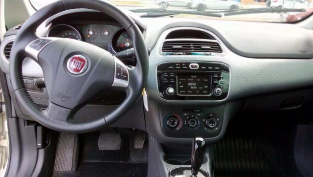 FIAT PUNTO EVO ESSENCE 1.6 16V DUALPLUS FLEX Branco 2015/2016 - Foto 6
