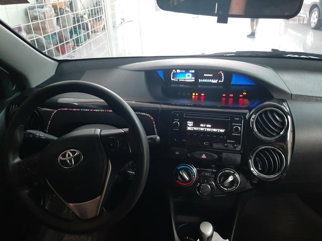 Etios Hatch XS 1.5 Automático 2016/2017 - Foto 4