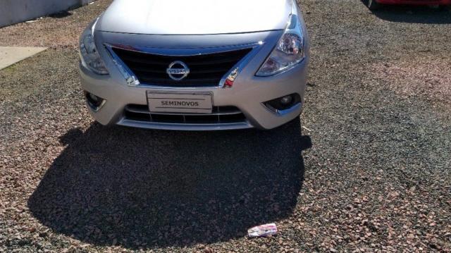 NISSAN VERSA SL 1.6 16V CVT FLEXSTART Prata 2017/2018 - Foto 8