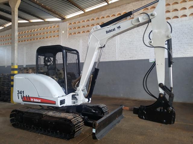 Escavadeira 5,5 ton com rompedor - Foto 4