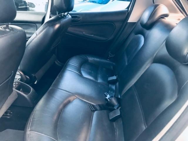 PEUGEOT 207 1.4 XR 8V FLEX 4P MANUAL 2010 - Foto 10