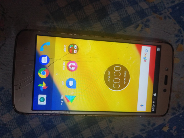 Vendo motoc plus 8gigas