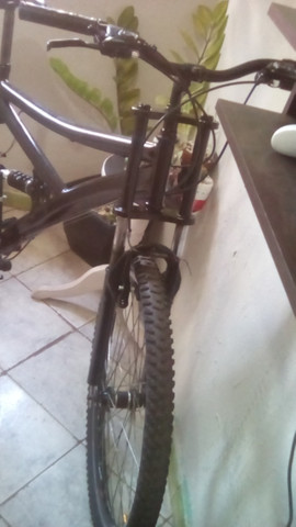 Bike Aro 26 câmbios shimano passadores Yamada - Foto 4