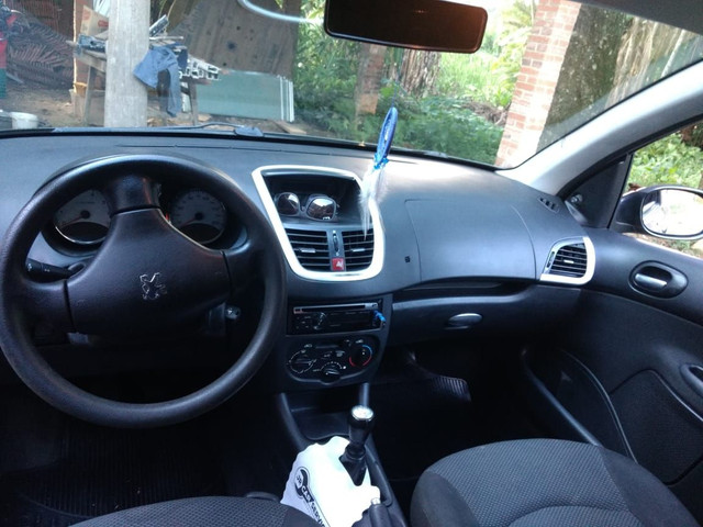 Vendo Peugeot 207 1.4 2012 - Foto 3