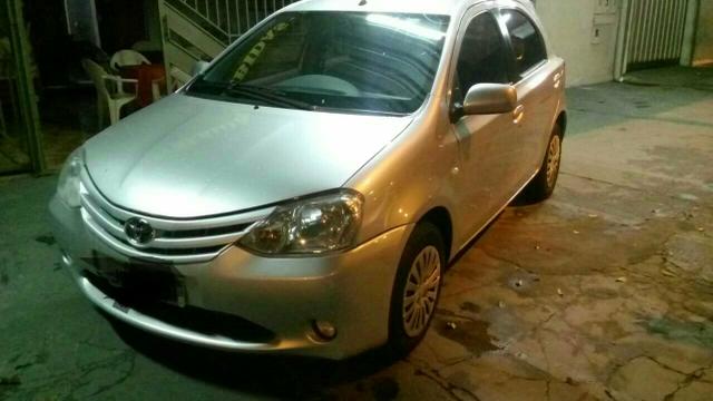 Etios XS 1.3 - Foto 2