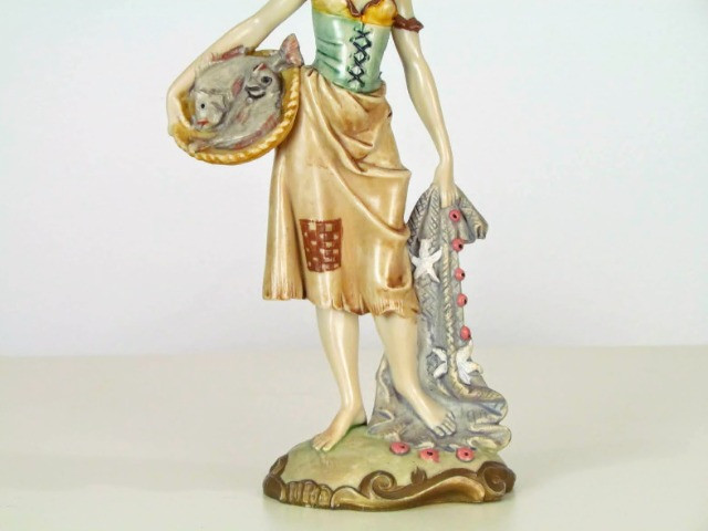 Estatueta resina figura feminina - Foto 5