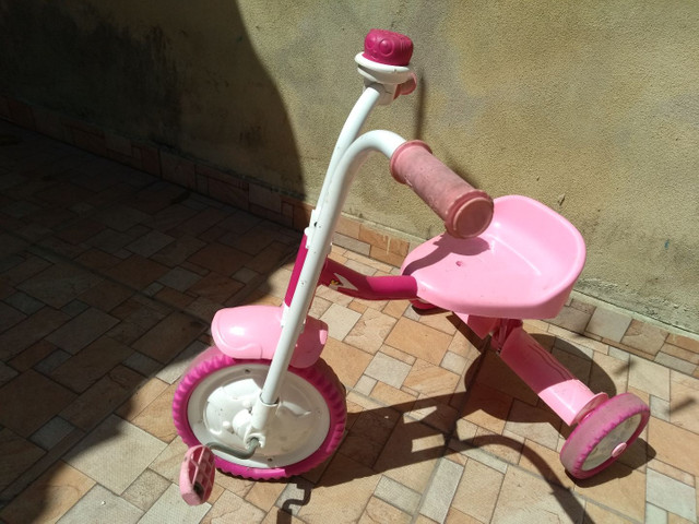 Vendo Cadeirinha e Velotrol - Foto 4