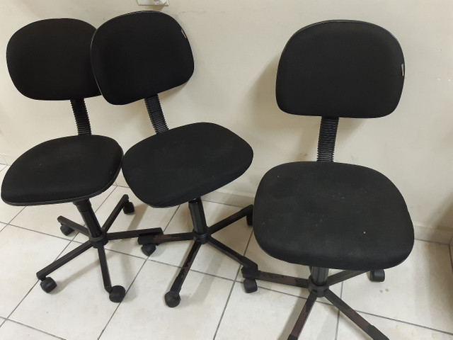 Mesas e cadeiras para escritorio - Foto 2