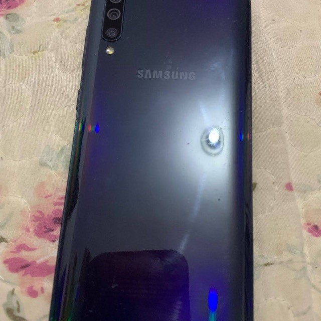 Samsung A50 - Foto 2