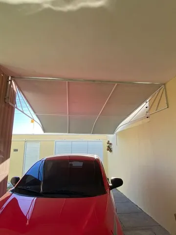 Garagem fixa em lona, zincalume, policarbonato