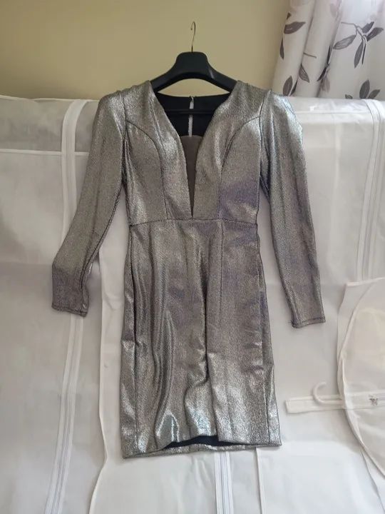 Vestido Unicke  prata - Perfeito para festas!