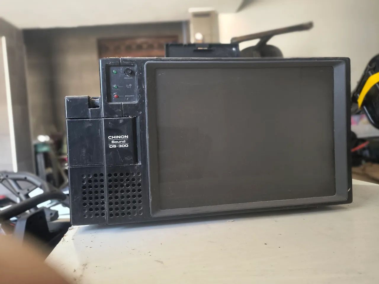 Projetor de Vídeo Chinon Sound DS-300